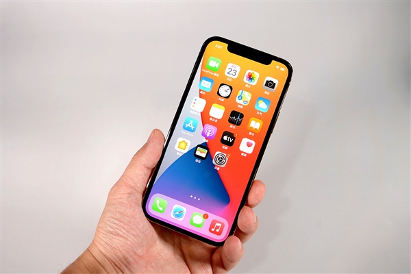 万山苹果手机维修分享iOS 14.2修订版已到，专属iPhone 12系列 